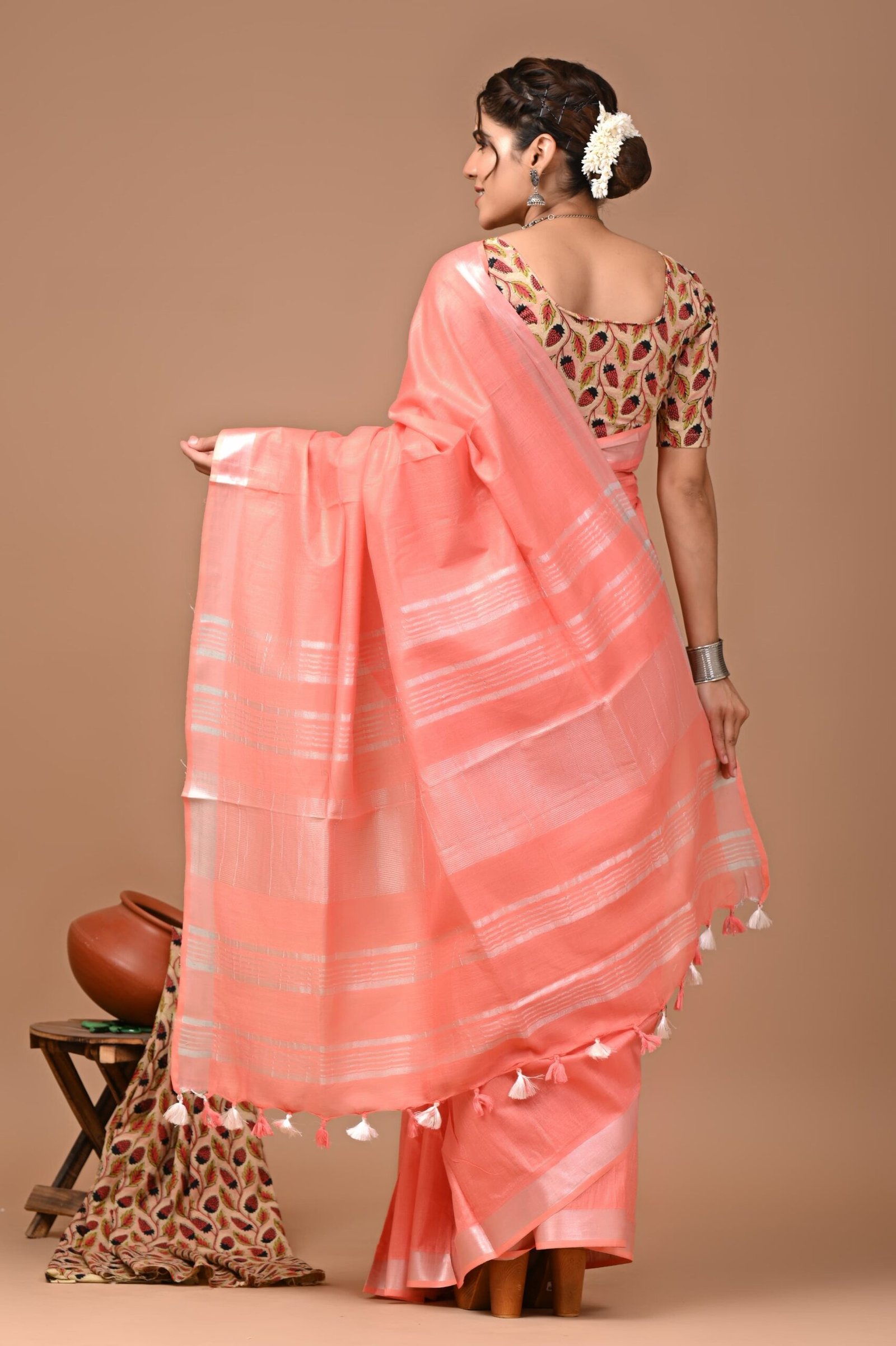 Coral Pink Cotton Saree with Zari Woven Pallu - Image 3