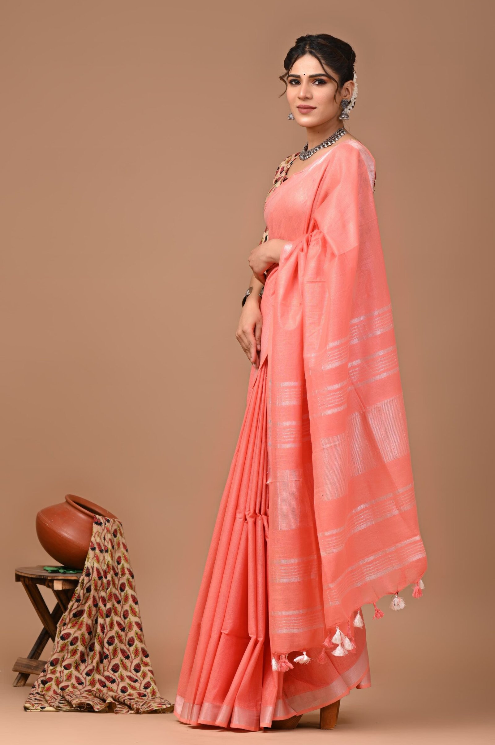 Coral Pink Cotton Saree with Zari Woven Pallu - Image 2